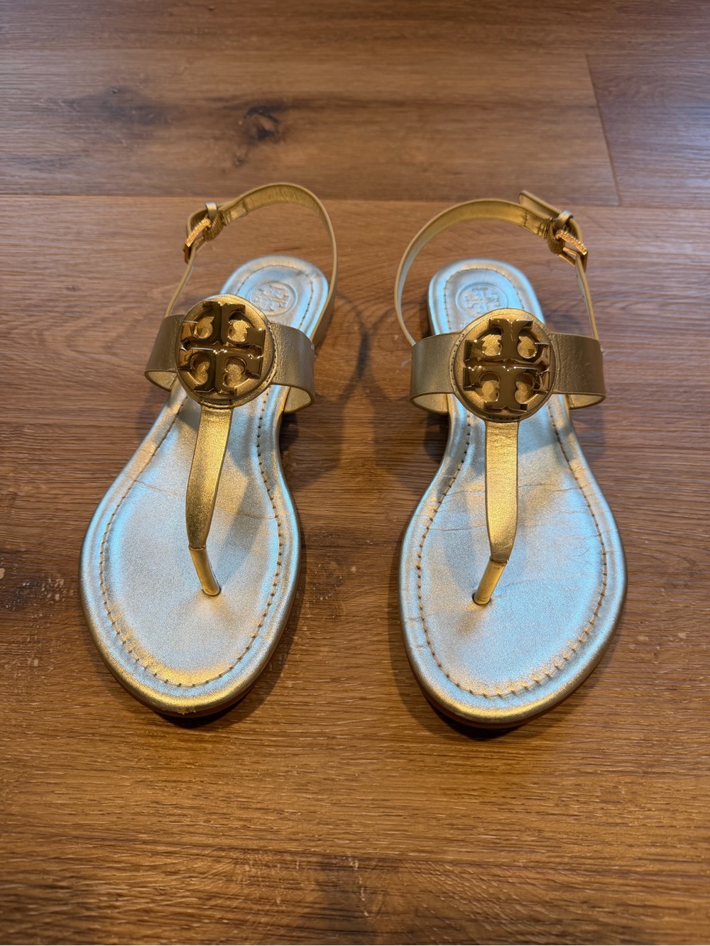 Tory Burch Metallic Gold Logo Thong Sandals - Picture 3 of 13